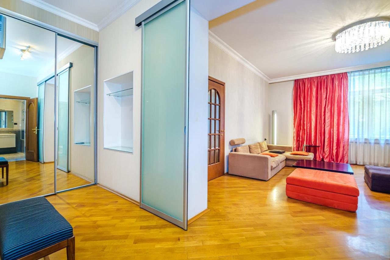 巴库Vip Apartamen Nizami Street公寓 外观 照片